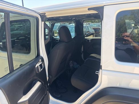 Used 2021 Jeep Wrangler Unlimited Sport w/ Sun And Sound Package AWD/4WD image 9
