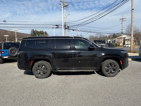 New 2026 Jeep Grand Wagoneer Limited image 9