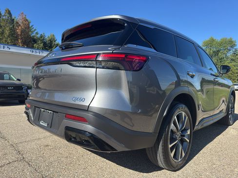 Used 2023 INFINITI QX60 Luxe AWD/4WD image 10