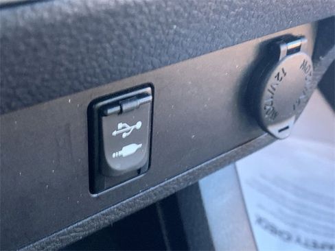 Certified 2016 Toyota Tacoma TRD Sport image 27