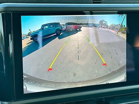 Used 2024 Jeep Wrangler Sport S image 13