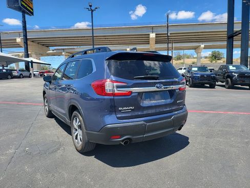 Used 2025 Subaru Ascent Premium image 12