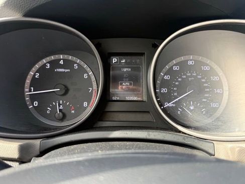 Used 2017 Hyundai Santa Fe Sport image 18