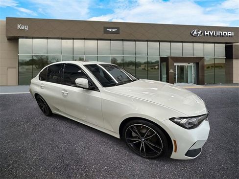 Used 2023 BMW 330i xDrive Sedan w/ M Sport Package image 5