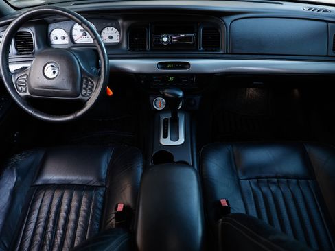 Used 2003 Mercury Marauder image 2