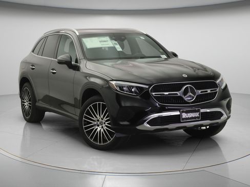 New 2026 Mercedes-Benz GLC 300 4MATIC image 1