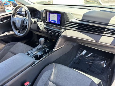 Used 2025 Toyota Camry LE w/ Convenience Package FWD image 10