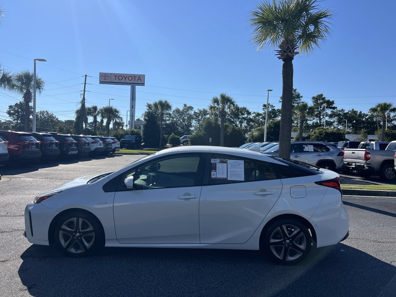 Used 2020 Toyota Prius Limited FWD image 7