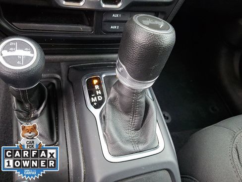 Used 2023 Jeep Wrangler Unlimited w/ Cold Weather Group image 14