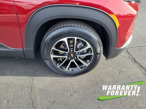 Used 2024 Chevrolet TrailBlazer LT w/ LT Cold Weather Package image 19