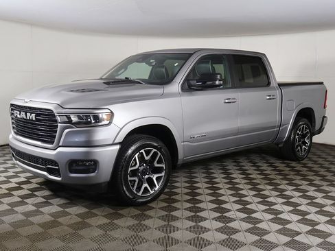 Used 2025 RAM 1500 Laramie w/ Sport Appearance Package AWD/4WD image 10