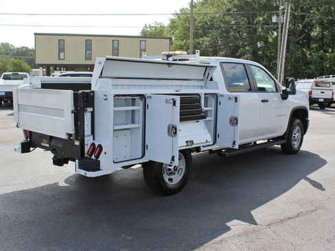 Used 2024 Chevrolet Silverado 2500 W/T w/ WT Convenience Package AWD/4WD image 18