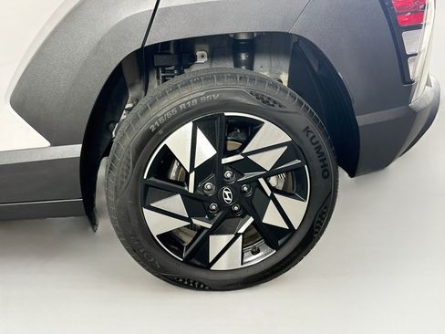 Used 2025 Hyundai Kona SEL AWD/4WD image 11