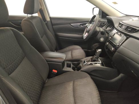 Used 2018 Nissan Rogue S image 21
