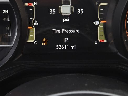 Used 2024 Jeep Gladiator Sport image 18