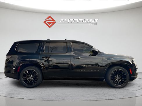 Used 2022 Jeep Grand Wagoneer Series II AWD/4WD image 9