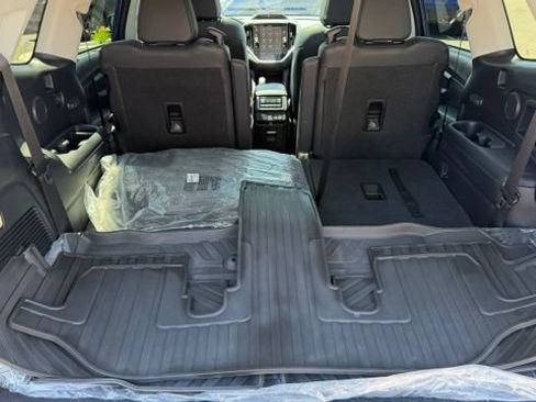 Certified 2026 Subaru Ascent Limited AWD/4WD image 13