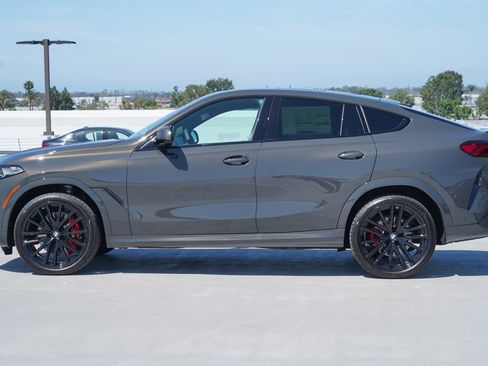 New 2026 BMW X6 xDrive40i w/ Executive Package AWD/4WD image 4