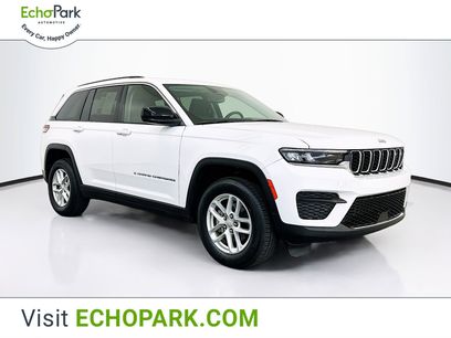 Used 2023 Jeep Grand Cherokee Laredo