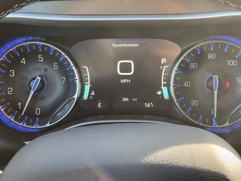 New 2026 Chrysler Pacifica Select image 23