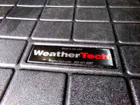 Used 2018 Chevrolet Suburban LT image 49