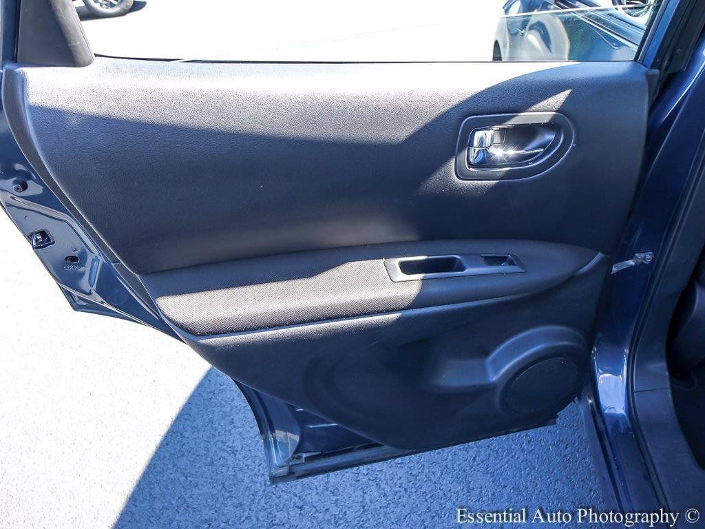 Used 2013 Nissan Rogue S AWD/4WD image 17
