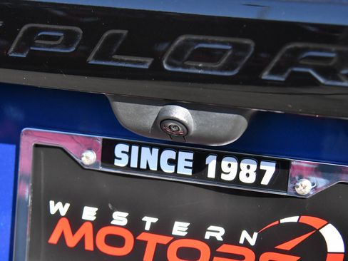 Used 2023 Ford Explorer ST-Line w/ Class IV Trailer Tow Package image 47