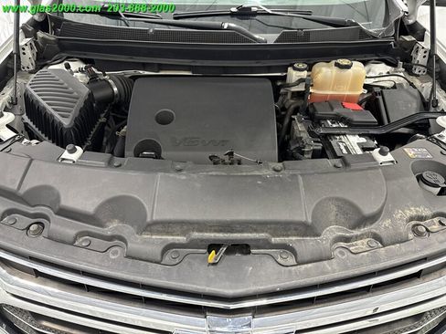 Used 2018 Chevrolet Traverse LT image 12