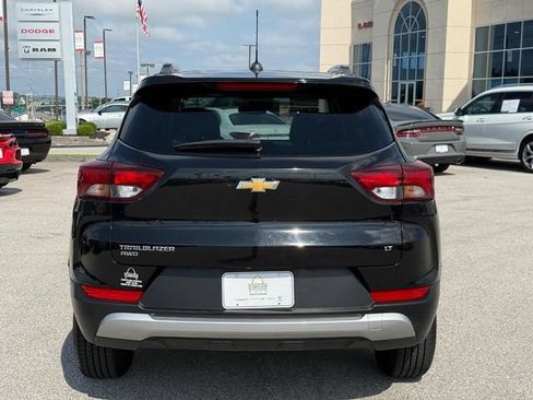 Used 2025 Chevrolet TrailBlazer LT AWD/4WD image 5