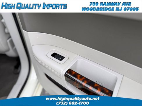 Used 2009 Chrysler 300 C image 49