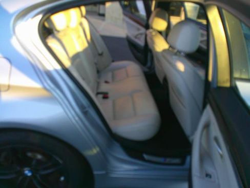 Used 2015 BMW 528i xDrive Sedan image 7