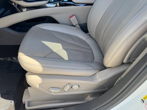 Certified 2022 Lincoln Nautilus Reserve w/ Equipment Group 202A image 26