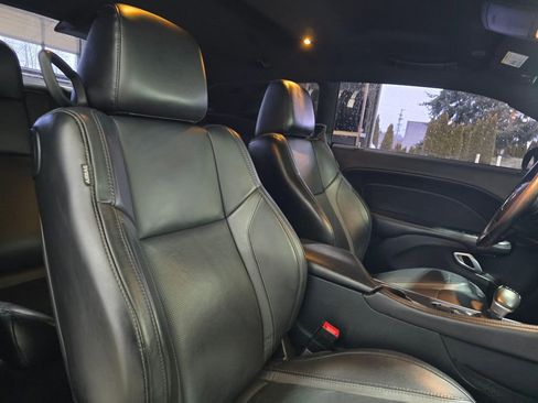 Used 2017 Dodge Challenger SXT Plus image 28