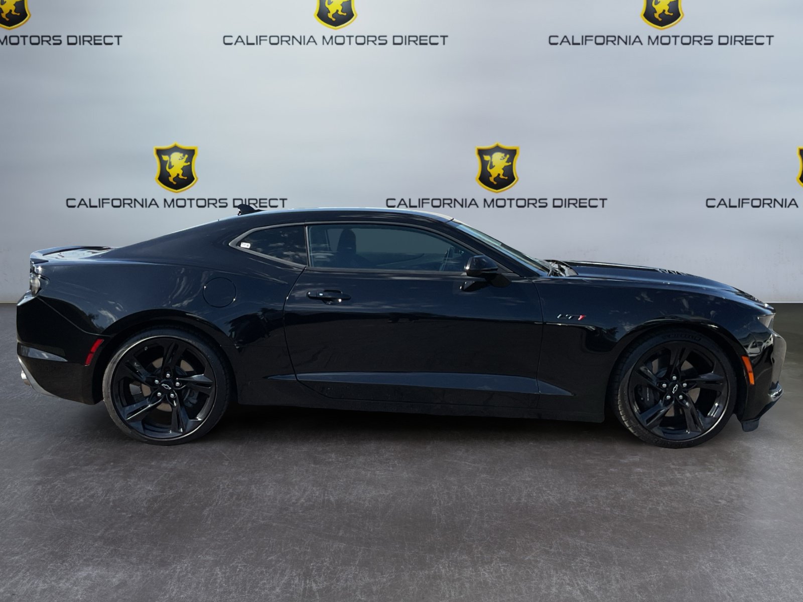 Used 2021 Chevrolet Camaro LT w/ RS Package RWD image 4