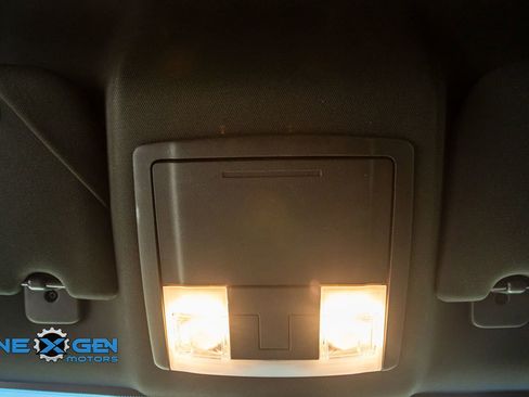 Used 2019 Ford Taurus SHO image 19