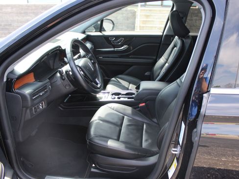 Used 2022 Lincoln Corsair Reserve w/ Equipment Group 201A AWD/4WD image 23