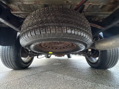 Used 2013 GMC Yukon XL SLT image 23