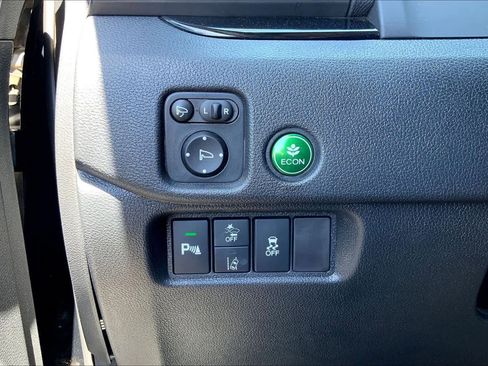 Used 2022 Honda Pilot Elite image 36