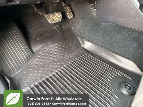 Used 2017 Toyota Tacoma SR5 image 27