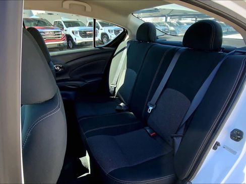 Used 2017 Nissan Versa SV image 21