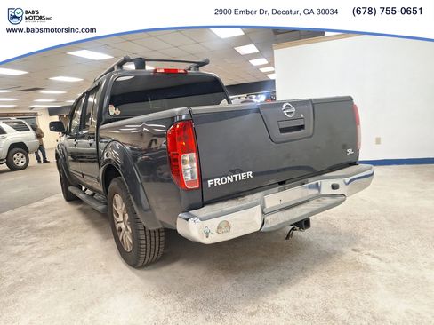 Used 2012 Nissan Frontier SL w/ Moonroof Pkg image 29