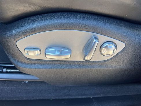 Used 2022 Porsche Macan image 50