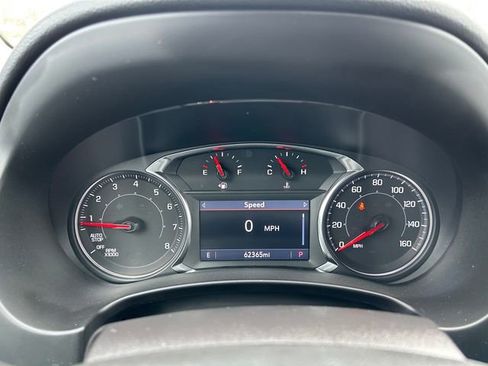 Used 2024 GMC Terrain SLT image 23