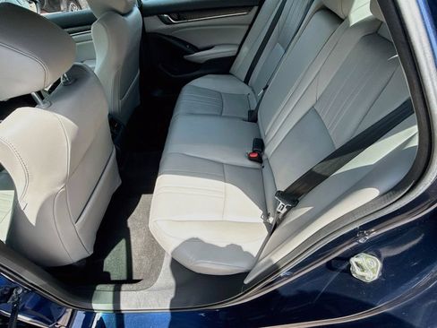 Used 2020 Honda Accord Touring image 28