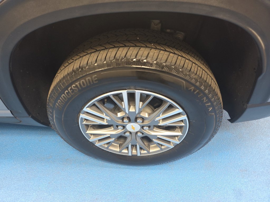 Certified 2026 Chevrolet Traverse LT FWD image 13