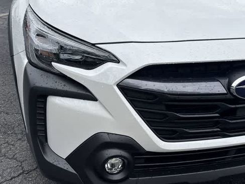 Certified 2025 Subaru Outback Premium AWD/4WD image 10