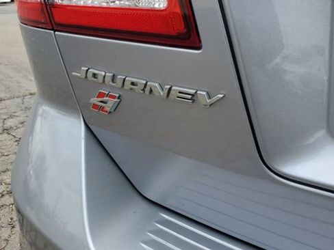 Used 2019 Dodge Journey GT image 28