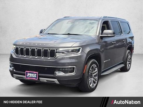 Used 2024 Jeep Wagoneer L Series II w/ Flexible Seating Group AWD/4WD image 1