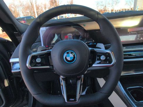 Used 2026 BMW 750e xDrive w/ Executive Package AWD/4WD image 24