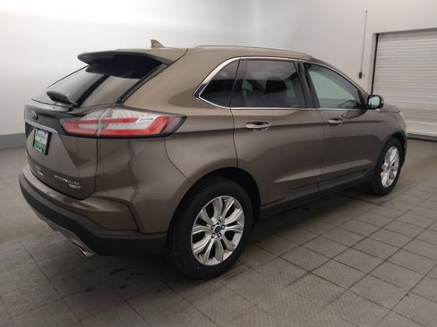 Used 2019 Ford Edge Titanium AWD/4WD image 9